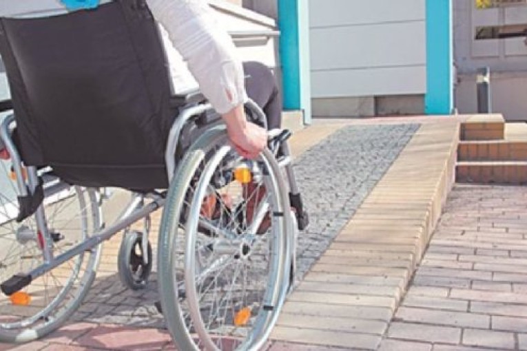 صفقات اقتناء حافلات للنقل العمومي: منظمة تطالب باحترام المعايير الدولية في مجال الإعاقة