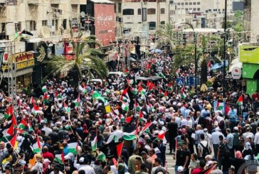 عشرات الآلاف من الفلسطينيين يحيون ذكرى النكبة