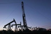 أسعار النفط تصعد إلى مستوى هو الأعلى في نحو 7 أسابيع
