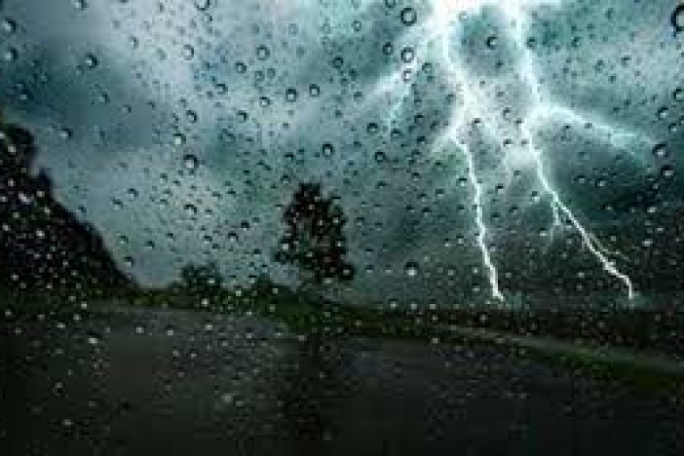 امطار رعدية متوقعة بالشمال والوسط الغربي
