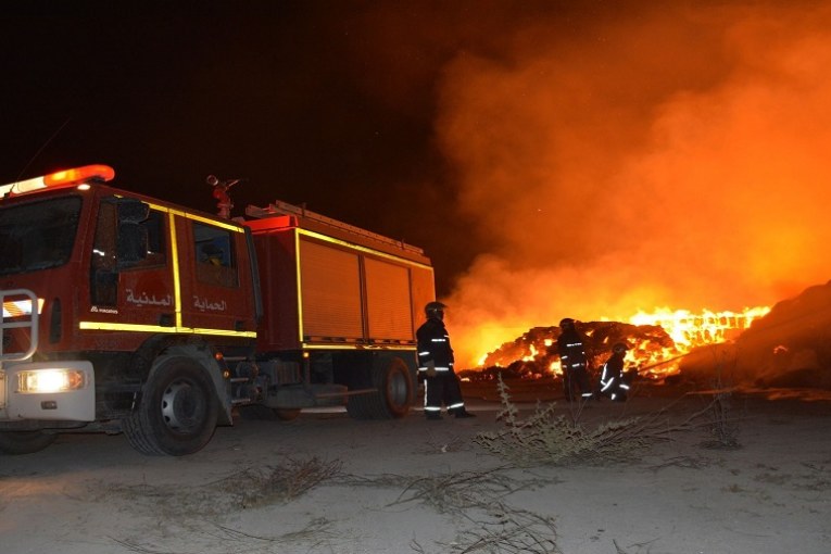 إطفاء 63 حريقا في يوم واحد