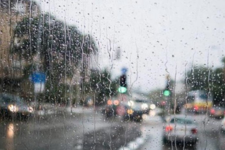 سحب رعدية وأمطار: إسناد اللون الاصفر لعدد من الولايات