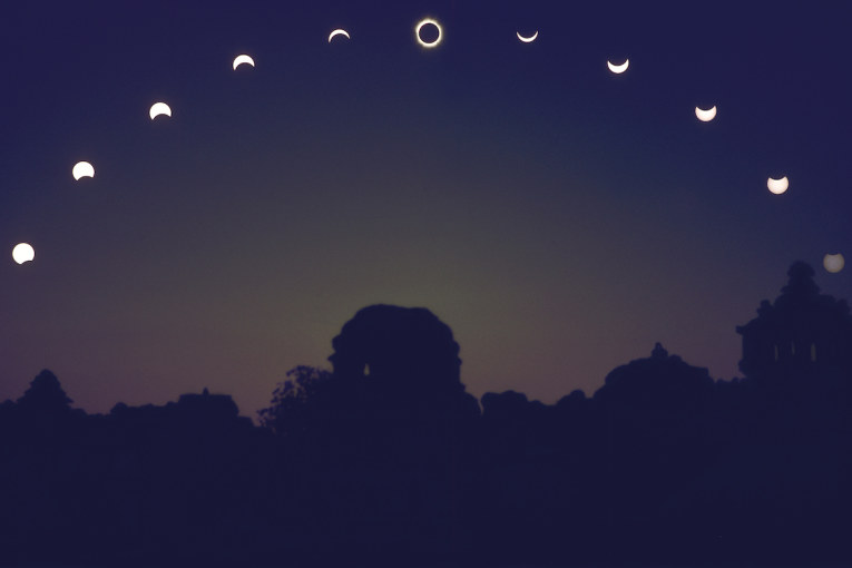 تونس تشهد خسوفا كليا للقمر فجر الاثنين القادم