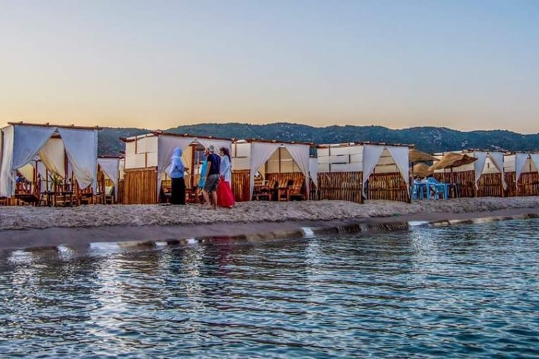 بينها سيدي علي المكي وكوكو: تنفيذ 16 قرار هدم لبناءات غير قانونية بشواطئ بنزرت