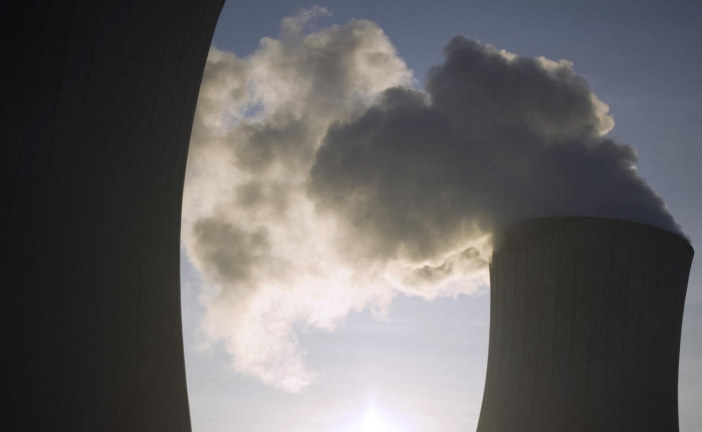 فرنسا تدرس إعادة تشغيل محطة كهرباء تعمل بالفحم لمواجهة الاضطراب في مجال الطاقة