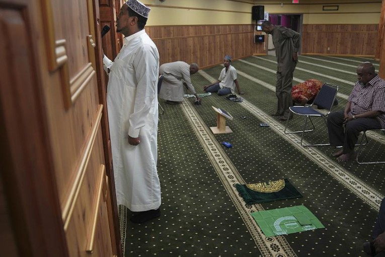 لأوّل مرّة: مدينة أمريكية تسمح برفع الآذان على الملأ عبر مكبرات الصوت