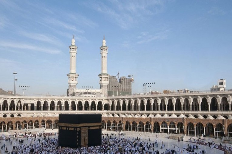 وزارة الشؤون الدينية: سيتم حذف الحجاج من القائمة نهائيا إذا لم يستكملوا إجراءات السفر اليوم