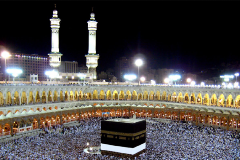 بشرى لأهالي قابس: تنظيم رحلتين إلى البقاع المقدسة إنطلاقا من مطار قابس