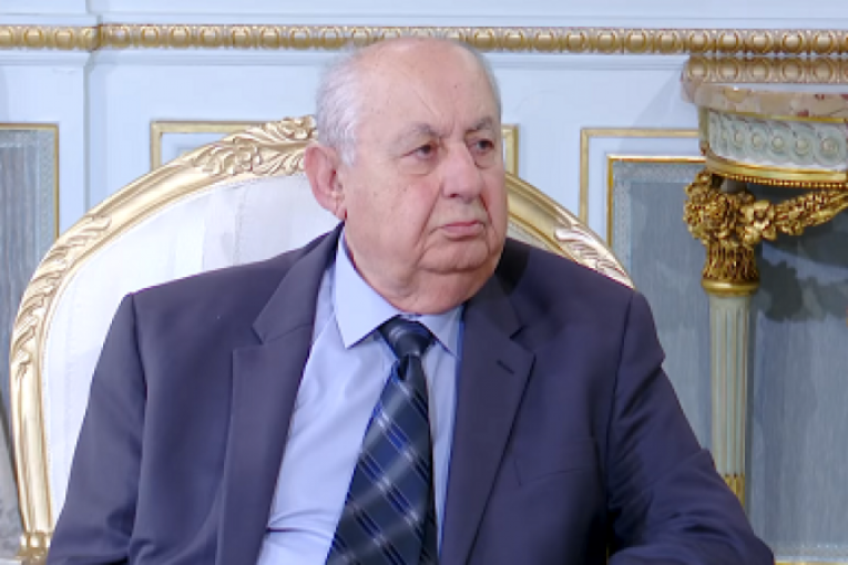 الصادق بلعيد : ’’مسودّة الدّستور الجديد ستُسلّم لرئيس الجمهوريّة يوم الاثنين القادم’’