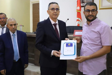 قابس: تمكين معطلين من حاملي شهائد من مقاسم فلاحية