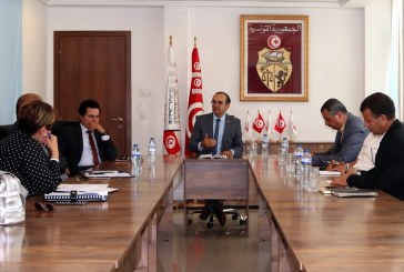 بوعسكر يؤكد ضرورة ‘تبسيط إجراءات فتح الحسابات المالية الخاصة بالمشاركين في حملة الاستفتاء’