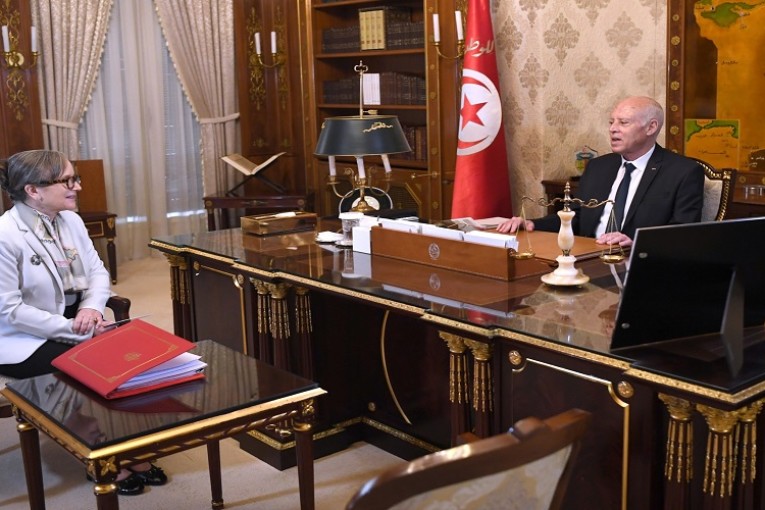 توفير المياه الصالحة للشرب للمواطنين في كافة المناطق من بين محاور لقاء سعيد ببودن