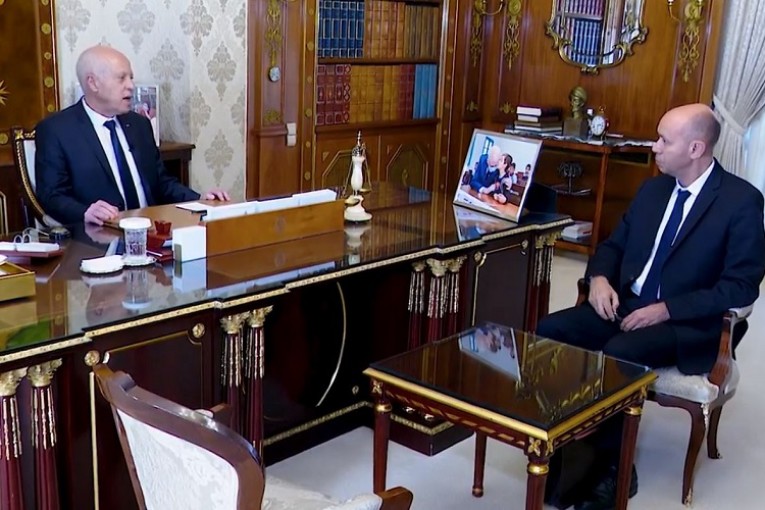 قيس سعيد يدعو ”لإعادة الجمعيات المائية فورا”