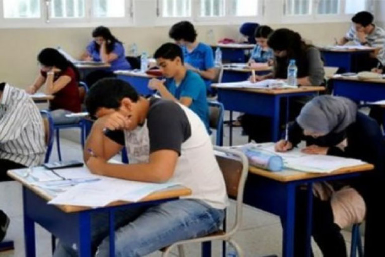 الفحص: رئيسة الحكومة ووزير التربية يطّلعان على سير اختبارات الباكالوريا