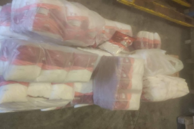 سوسة: حجز 354 كغ من السكر في مخزن إحدى المساحات التجارية ورفع مخالفة لإخفاء بضاعة