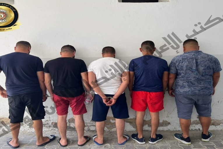 الحمامات: مخدرات وعملات تونسية وأجنبية لدى 5 أشخاص في نزل