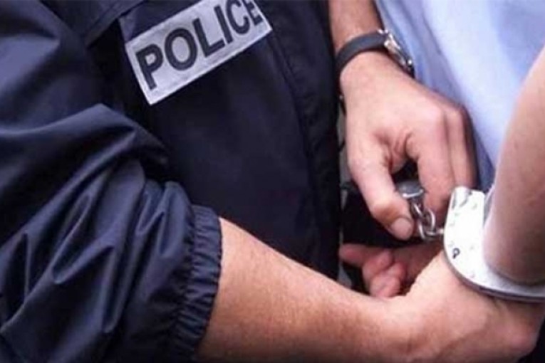 سيدي بوزيد: الأذن بإيقاف سائق سيارة أجرة تعمد نقل ركاب بأسعار مضاعفة