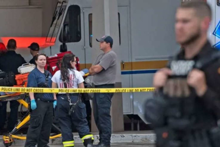 أمريكا: قتلى في إطلاق نار داخل مركز تسوق