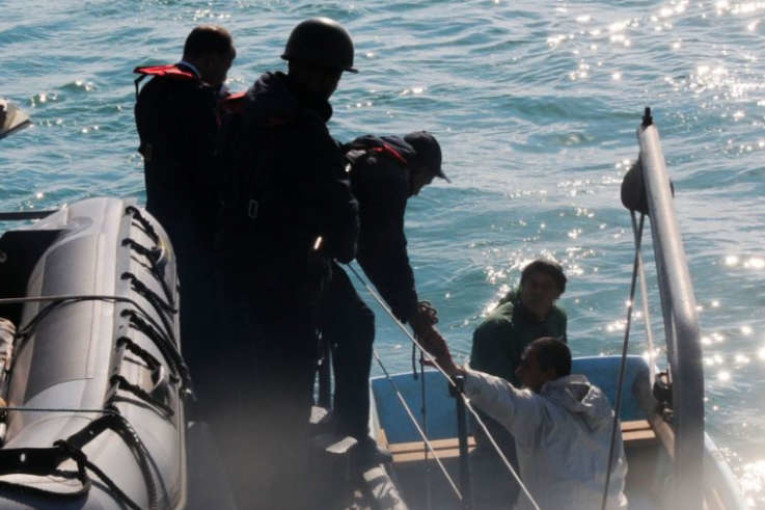 نابل: إنقاذ 13 مهاجرا سرّيا