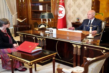 توفير الماء الصالح للشراب لكافة المواطنين محور لقاء قيس سعيّد بنجلاء بودن