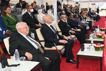 سعيد يواكب الاستعراض العسكري الذي انتظم بمناسبة الاحتفال بالذكرى 60 لاستقلال الجزائر