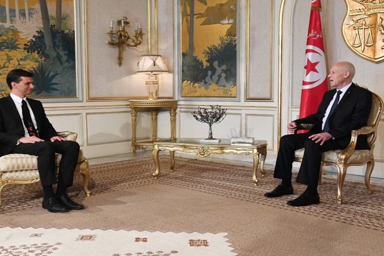 سعيّد يبرز تطور مستوى التعاون والتبادل بين تونس والمجر