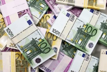 لأول مرة منذ 20 عاماً: اليورو يهبط دون الدولار