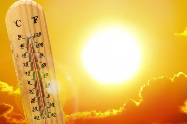 طقس حار اليوم الخميس