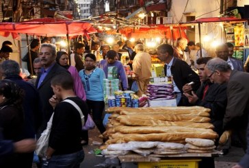 الحكومة المصرية تقر دعما إضافيا لبطاقات المواد الغذائية