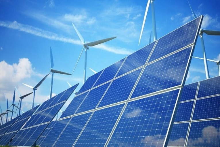 للتصرف في موارد تقارب 200 مليون دينار: إحداث لجنة لقيادة برنامج الانتقال الطاقي بالمنشئات العمومية