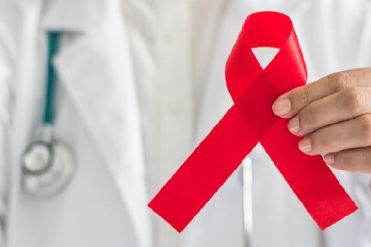 أمل جديد.. شفاء أكبر مريض بفيروس الإيدز