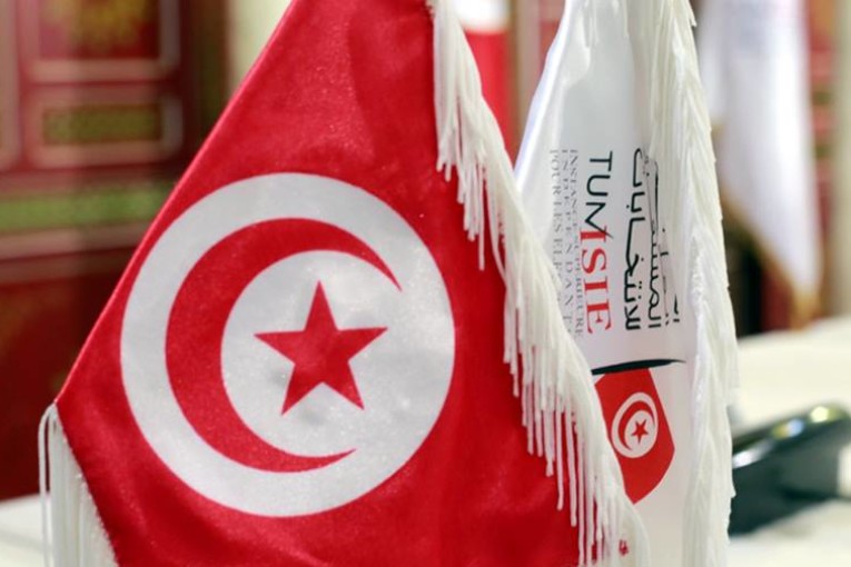 هيئة الإنتخابات تدعو الناخبين في الخارج والداخل الى التثبت من مراكز اقتراعهم بشكل مسبق