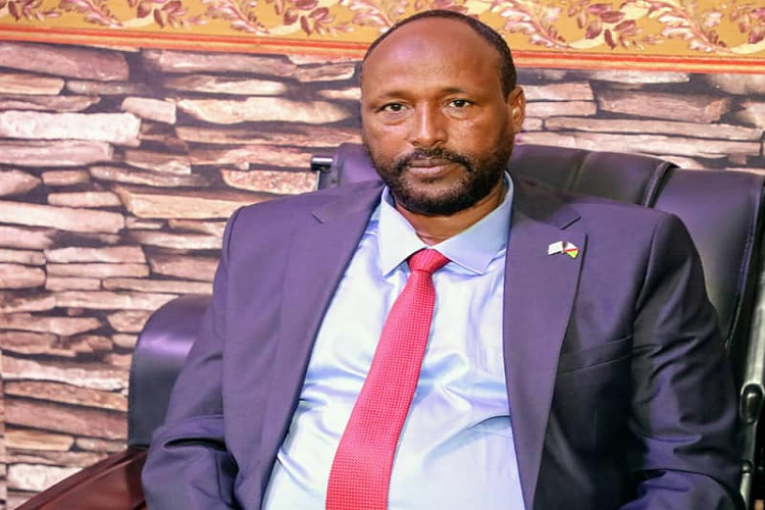 اغتيال وزير العدل الصومالي لدى خروجه من صلاة الجمعة