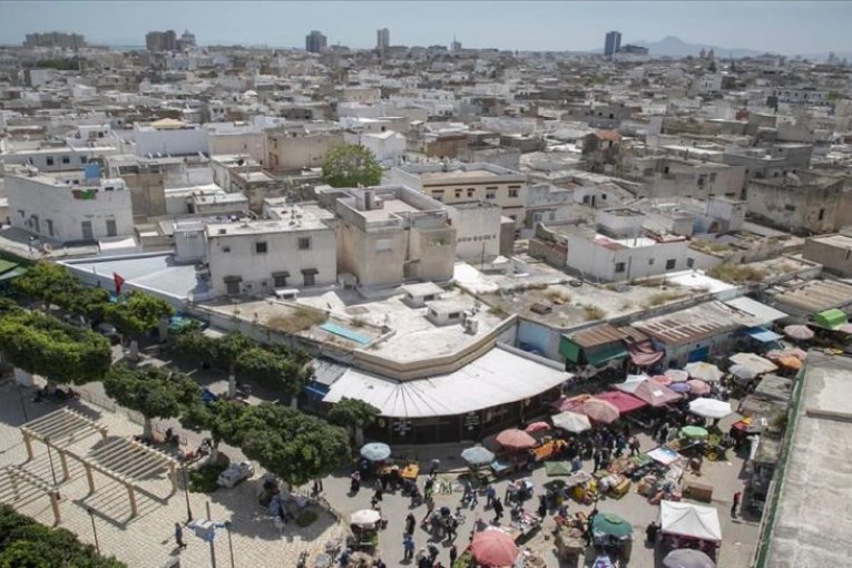 دراسة توصي باعتماد سياسات تشغيلية تتلاءم مع خصوصيات الأحياء الشعبية بتونس