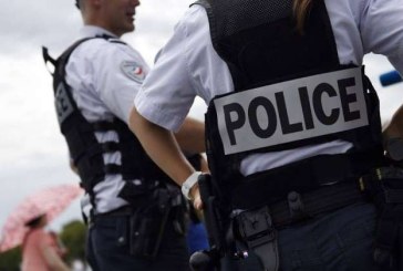 الشرطة الفرنسية تقتل رجلًا مسلحًا بسكين في مطار في باريس
