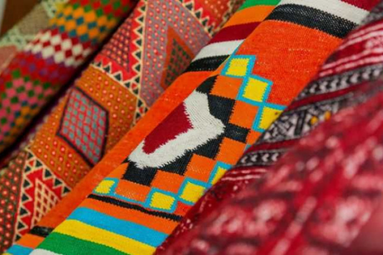 بعد حجبه عامين بسبب “كورونا”: مشاركة 30 حرفيا وحرفية في معرض الزربية بقصيبة المديوني