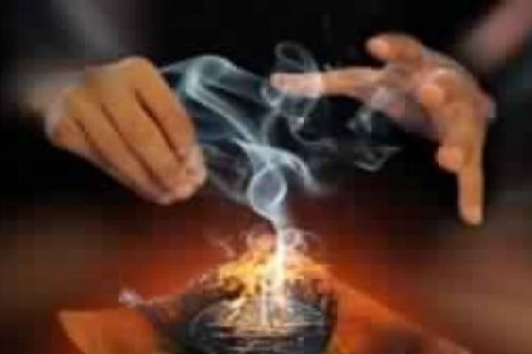 يمتهن صقل الرخام: القبض على مشعوذ يمارس الطبّ دون رخصة