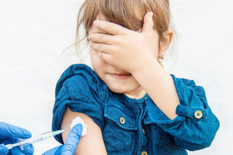 منظمة الصحة العالمية توصي بإعادة تطعيم الأطفال ضد كورونا