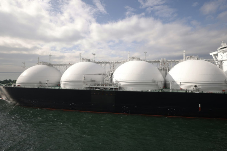 أسعار الغاز في أوروبا وآسيا تقترب من مستويات قياسية