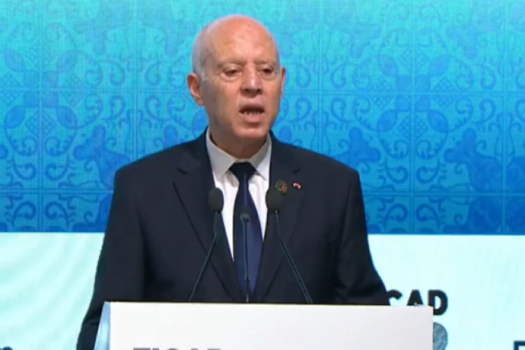 سعيّد: التعايش ممكن بين القطاعين العام والخاص