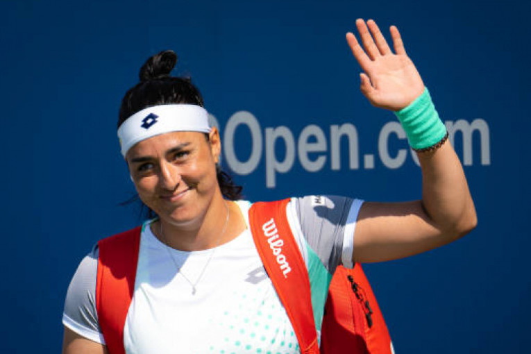 أنس جابر تحافظ على المرتبة الخامسة