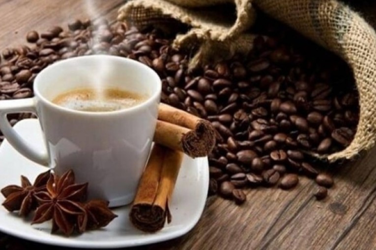 القصرين: قريبا تزويد السوق بمادة القهوة