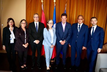 بودن تؤدي زيارة عمل الى فرنسا