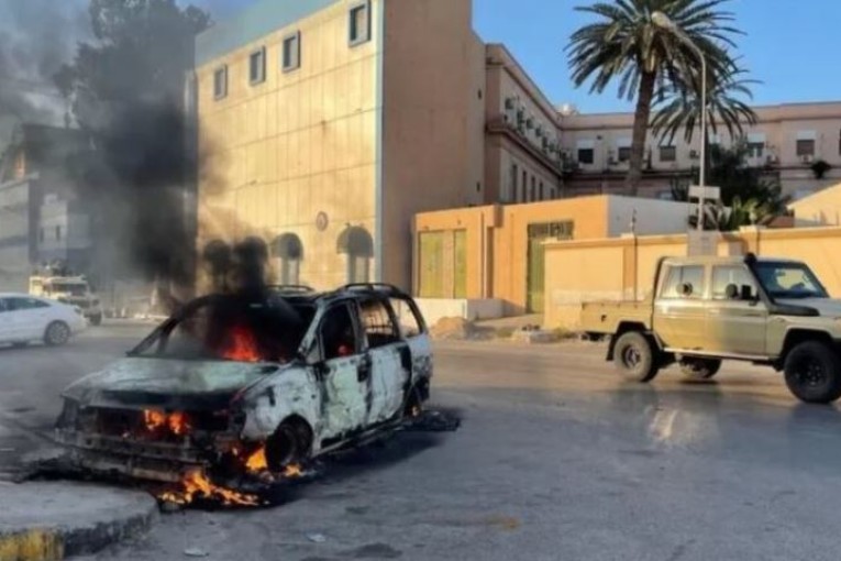 ارتفاع عدد قتلى اشتباكات طرابلس إلى 32 قتيلا
