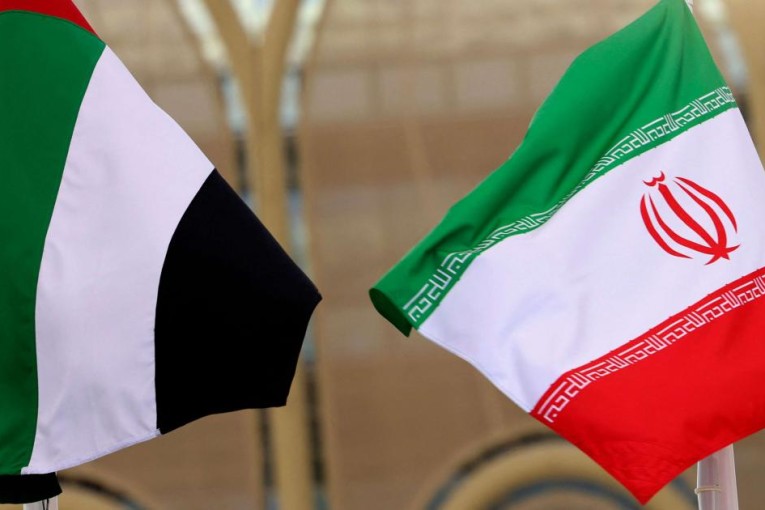 بعد قطيعة منذ 2016.. الإمارات تعيد سفيرها إلى إيران