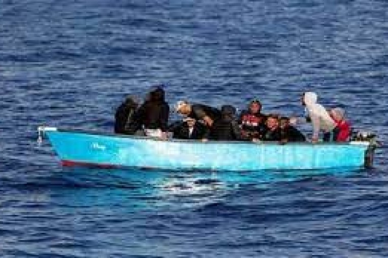 في ليلة واحدة: إحباط 5 عمليات ‘حرقة’ وإنقاذ 80 مُجتازا