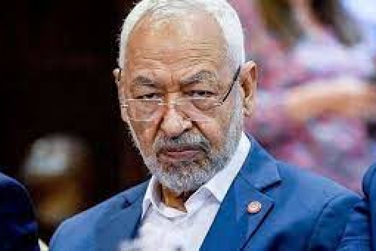 الغنوشي أمام فرقة الحرس بالعوينة