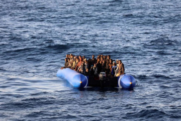 قرقنة: انتشال 6 جثث وانقاذ 20 شخصاً بعد غرق مركب مهاجرين