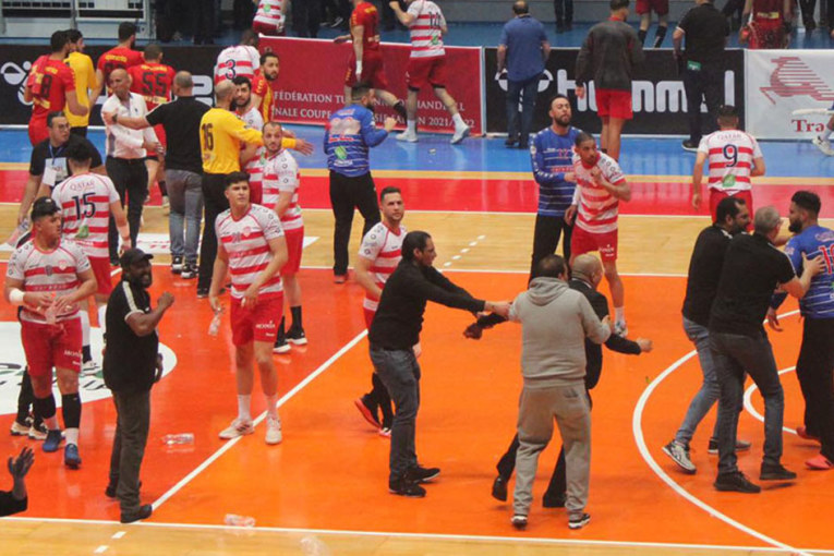 نهائي كأس تونس لكرة اليد لموسم 2021-2022 دون حضور جمهور