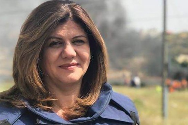 تحقيق فلسطيني-بريطاني يخلص إلى أن قتل شيرين أبو عاقلة كان متعمداً